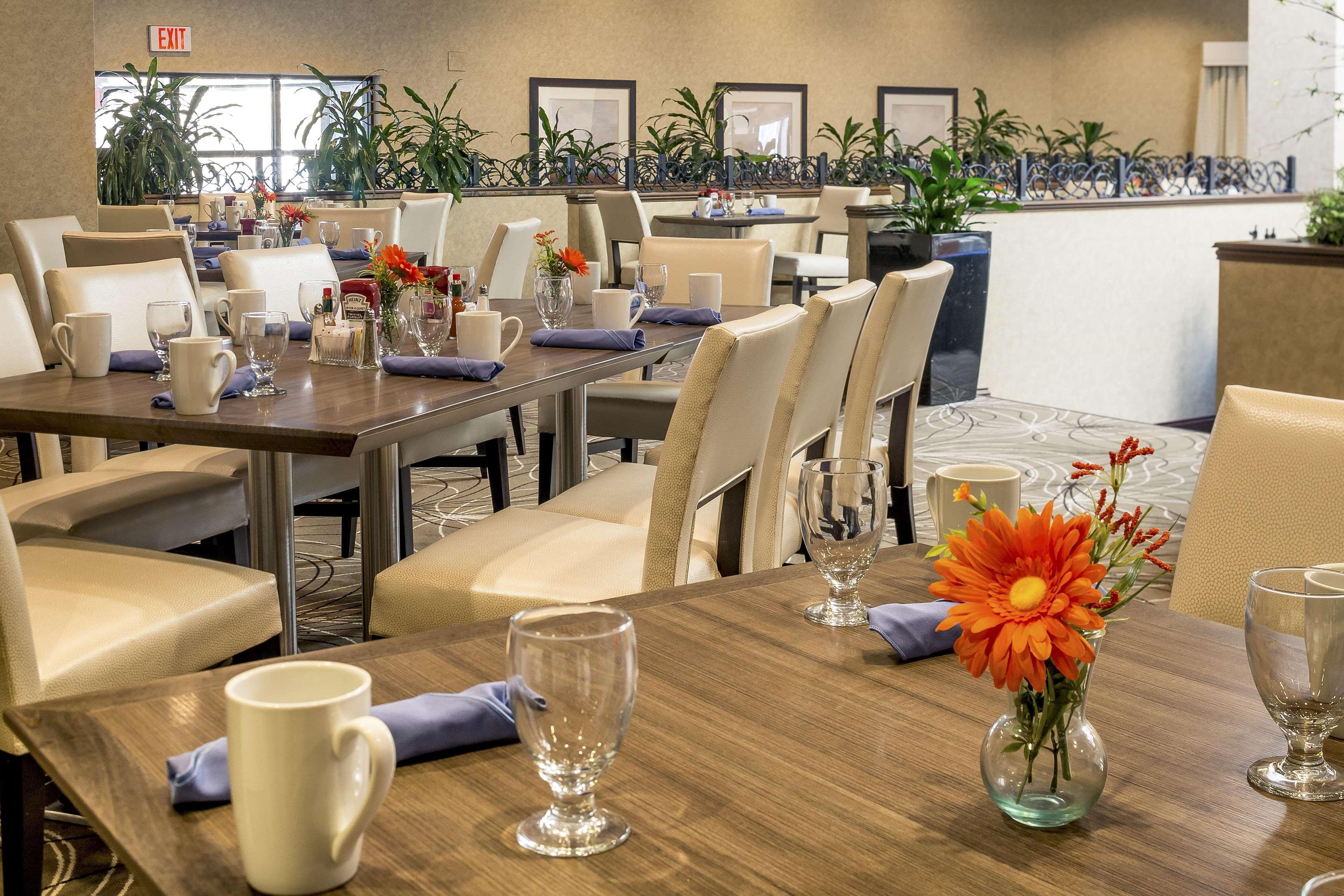 Doubletree By Hilton Boston-Milford Hotel Bagian luar foto