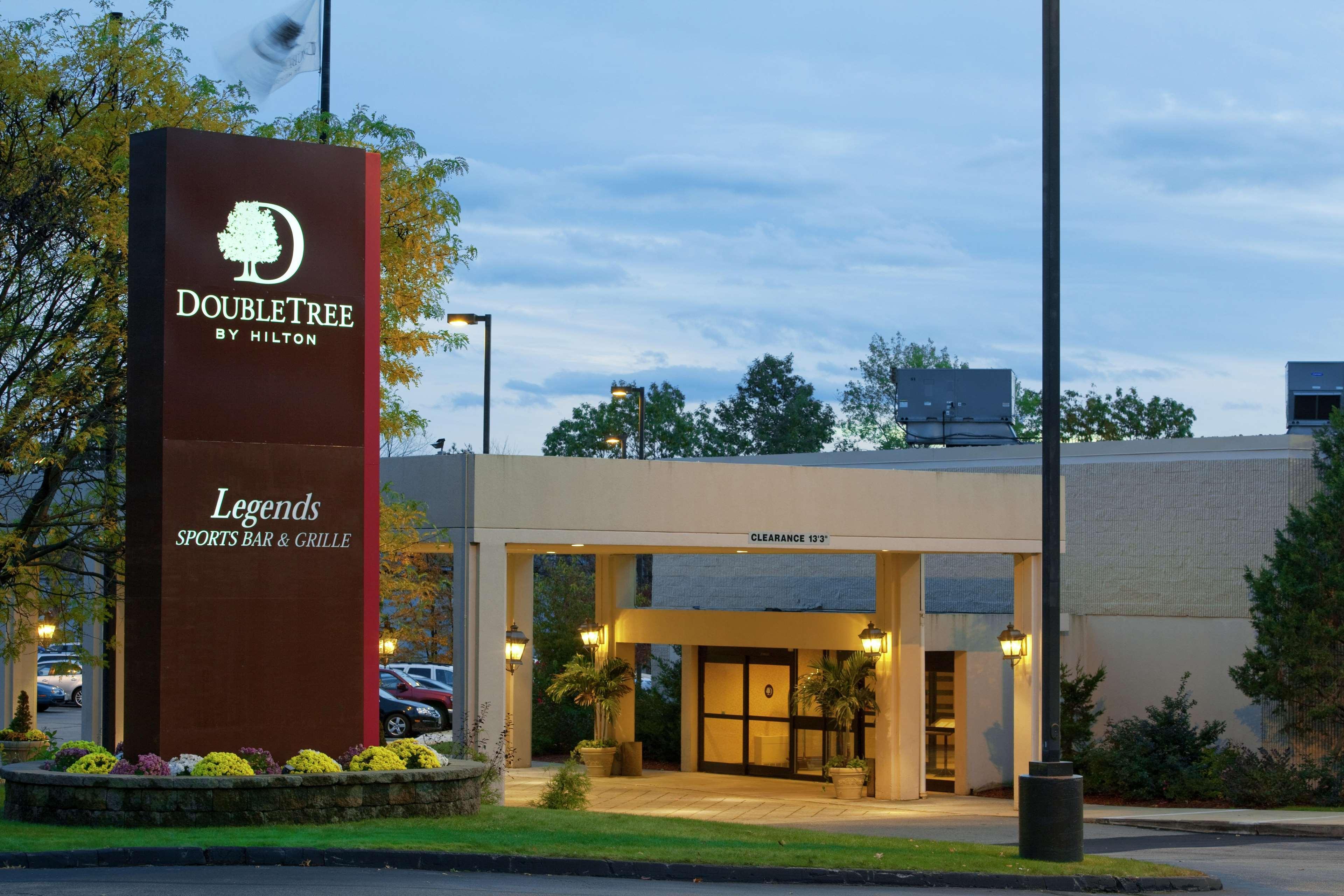 Doubletree By Hilton Boston-Milford Hotel Bagian luar foto