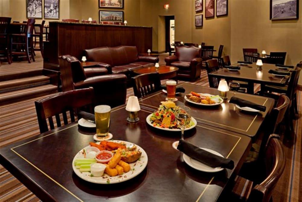 Doubletree By Hilton Boston-Milford Hotel Bagian luar foto