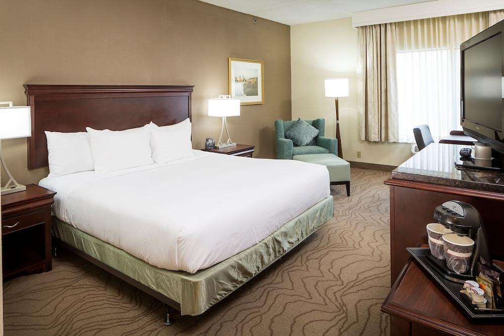 Doubletree By Hilton Boston-Milford Hotel Bagian luar foto
