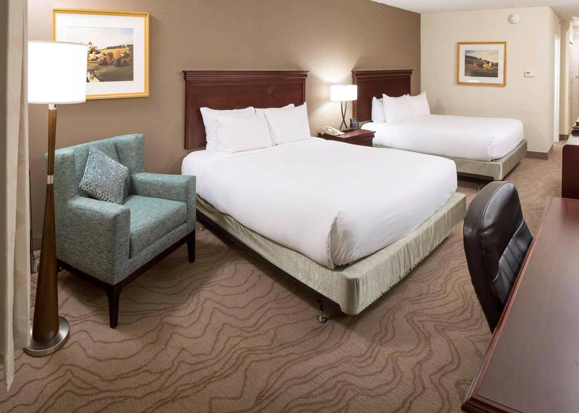 Doubletree By Hilton Boston-Milford Hotel Bagian luar foto