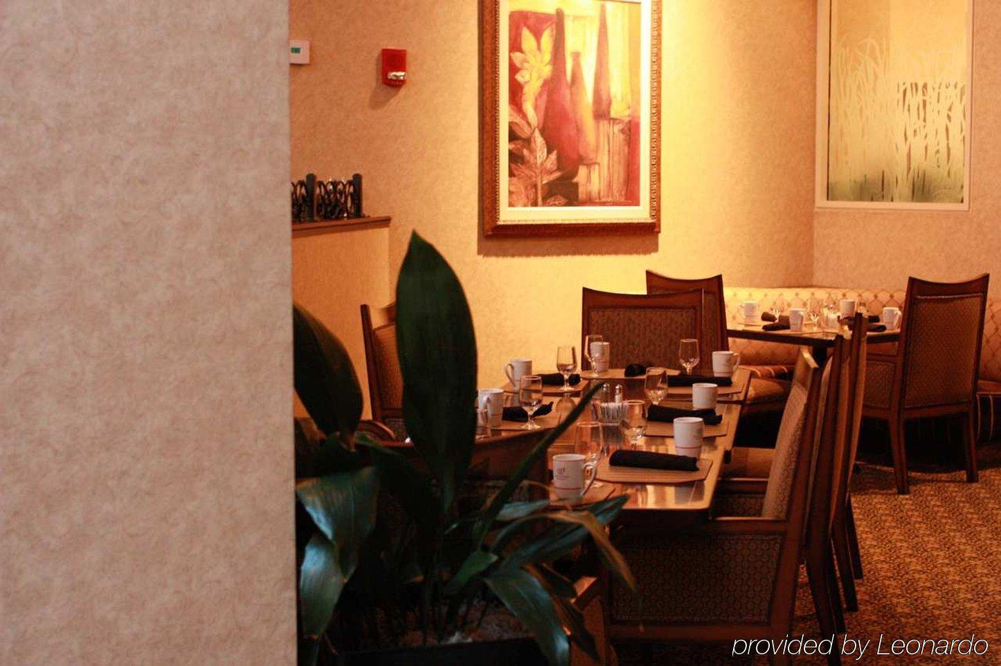 Doubletree By Hilton Boston-Milford Hotel Restoran foto